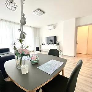 Apartman West Budapest-edge Of Downtown-free Parking, Budapest