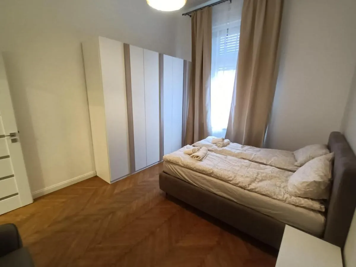 Duna River Shining Apartments Budapest